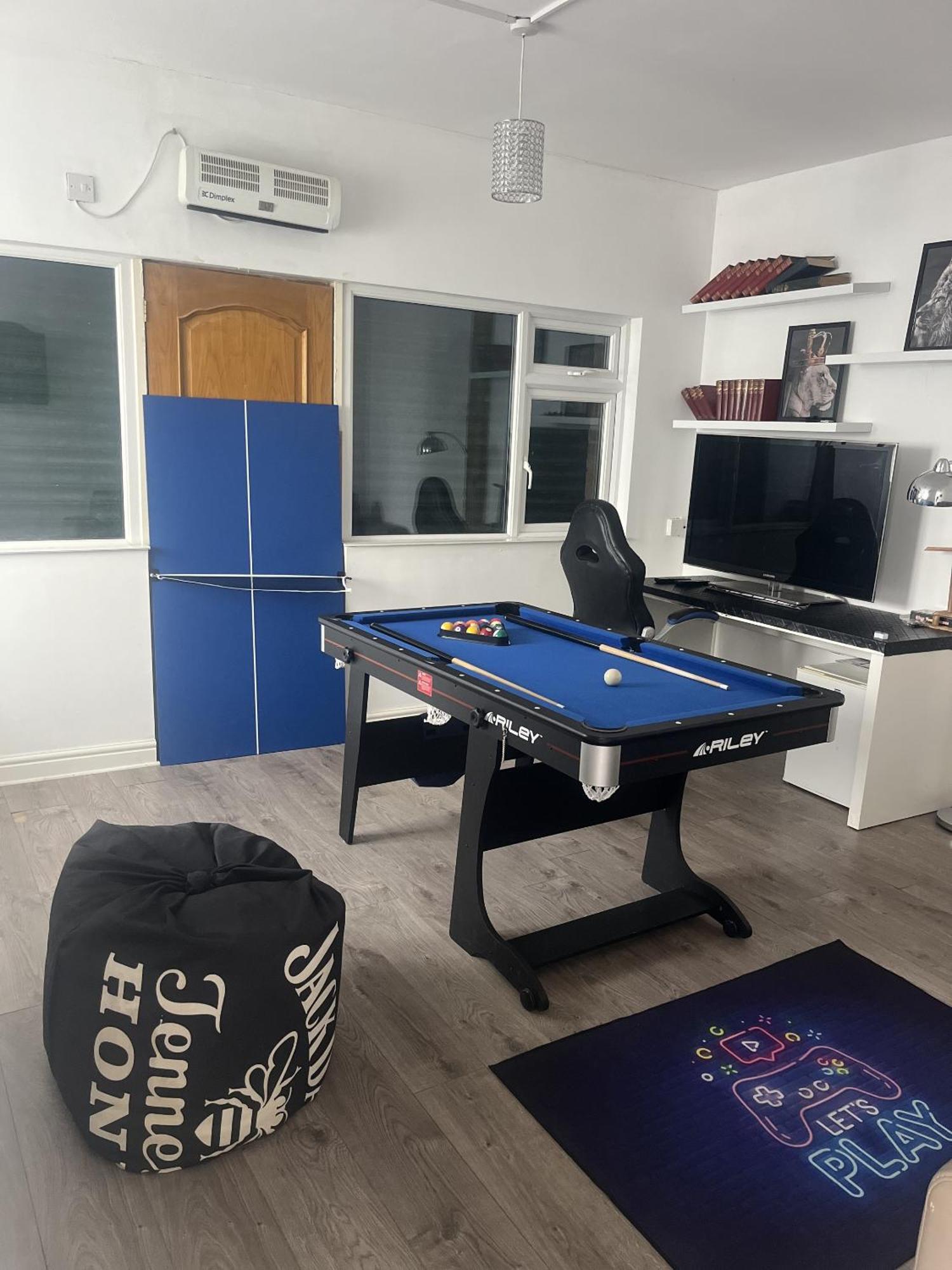 City Reach Retreat Spacious 4Bed House Startford Maryland Great Transport Links ลอนดอน ห้อง รูปภาพ